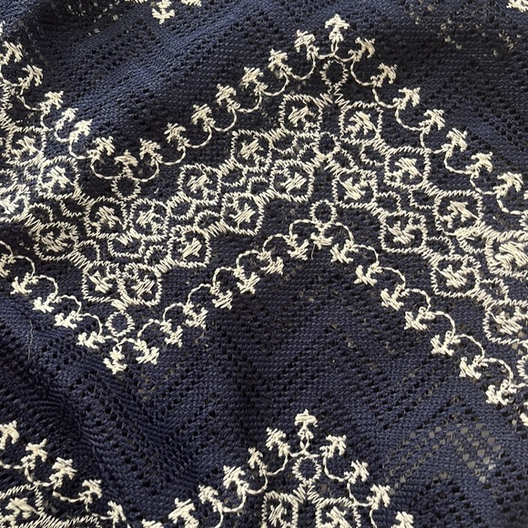 navy and white half sleeve kimono - Picture 2 of 3